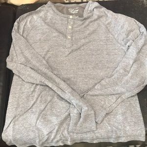 Men’s long sleeve top
